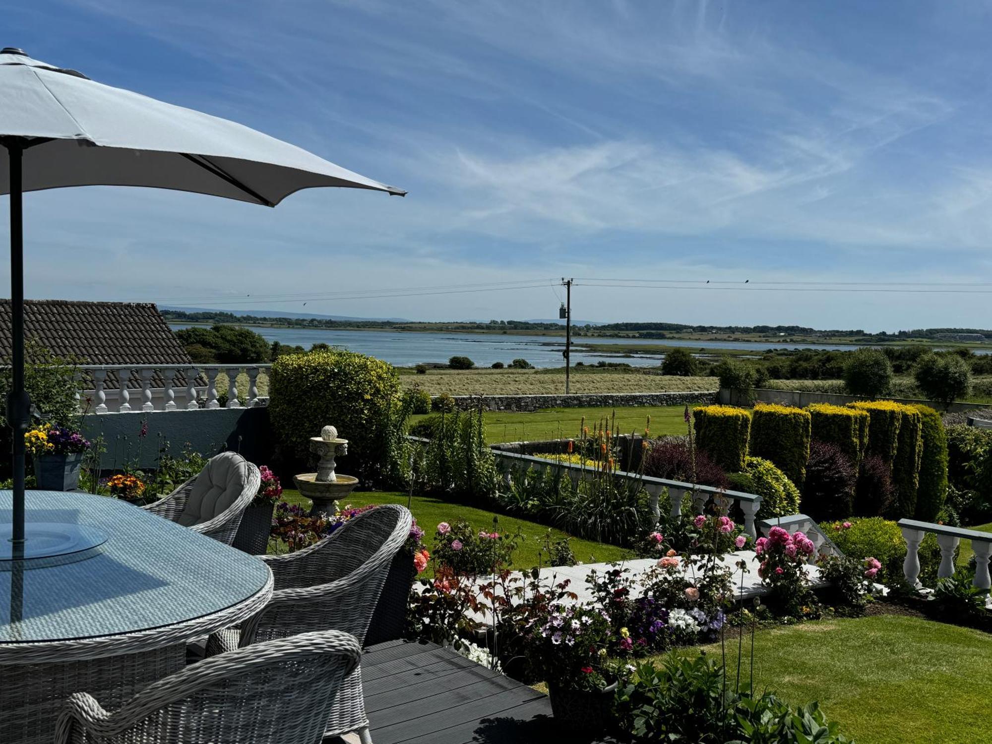 Seacrest B&B Galway Exterior photo